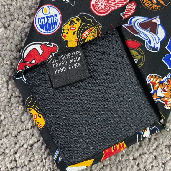 Vintage 90s NHL Team Logos Necktie Tie Hockey Bruins Maple Leafs Oilers Flames - Picture 5 of 6